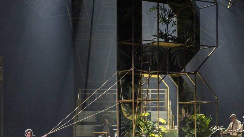 Oper „Giulio Cesare in Egitto“ in Duisburg: Ist Herrschen männlich und Verführung weiblich?