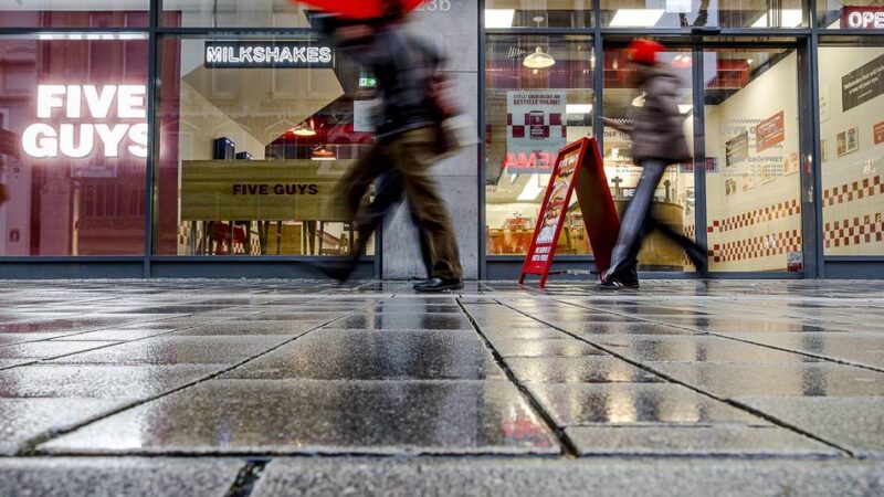 Burgerkette in Düsseldorf: Five Guys hat in Deutschland Verluste von mehr als 60 Millionen Euro angehäuft