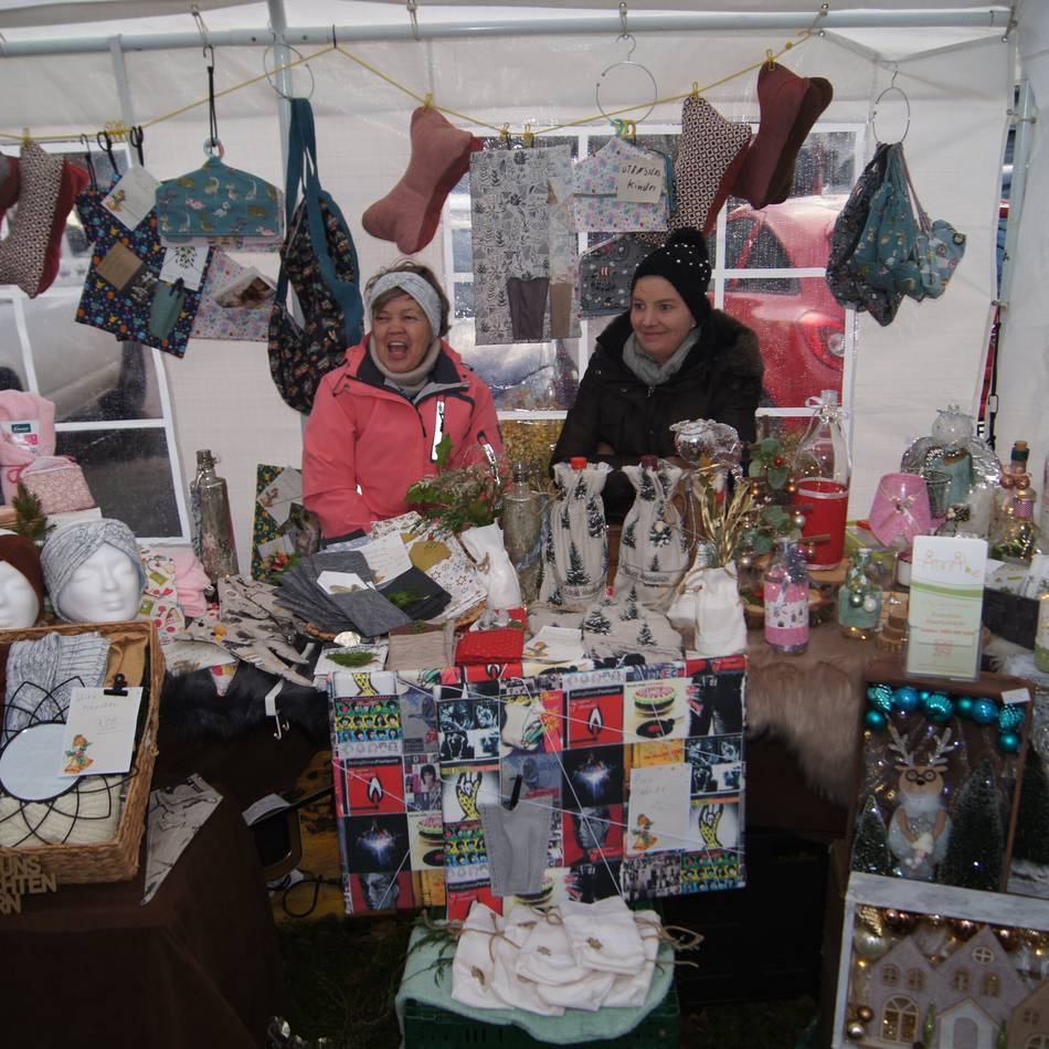 Weihnachtsmarkt in Rees-Mehr: Das Weihnachtspostamt steht in Mehr