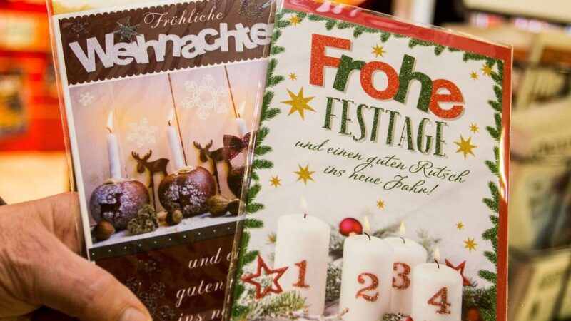 Besondere Aktionen zur Weihnachtszeit: Schwalmtal ruft zum Weihnachtsgruß auf, Tafel sammelt für Bedürftige