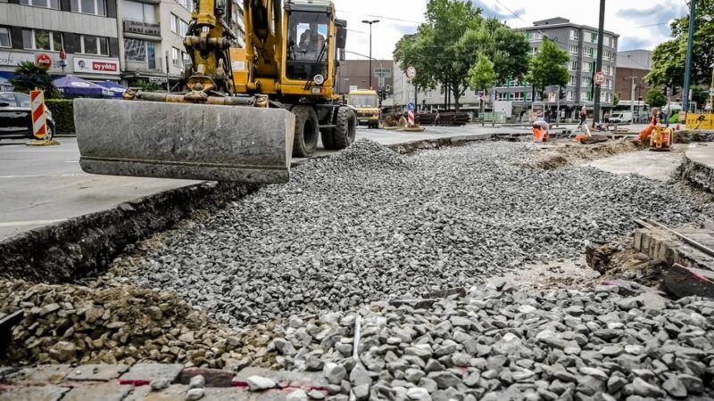 Verkehr in Düsseldorf: Gleis-Erneuerung in Wersten geht mit Sperrungen weiter