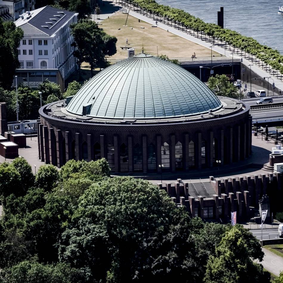 Tat in Düsseldorf-Pempelfort: Brutaler Raubüberfall – 16-Jähriger muss ins Krankenhaus