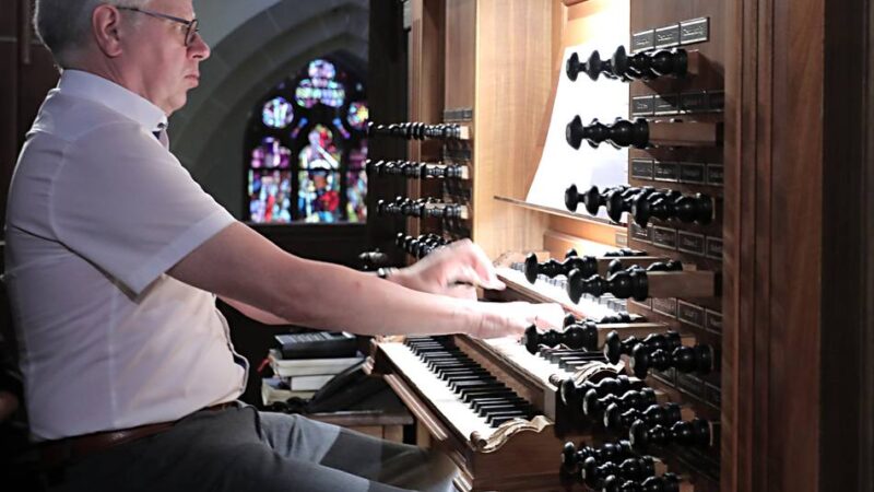 Orgelkonzert der Spitzenklasse in Mettmann: Es glich einem Tanz auf dem Vulkan