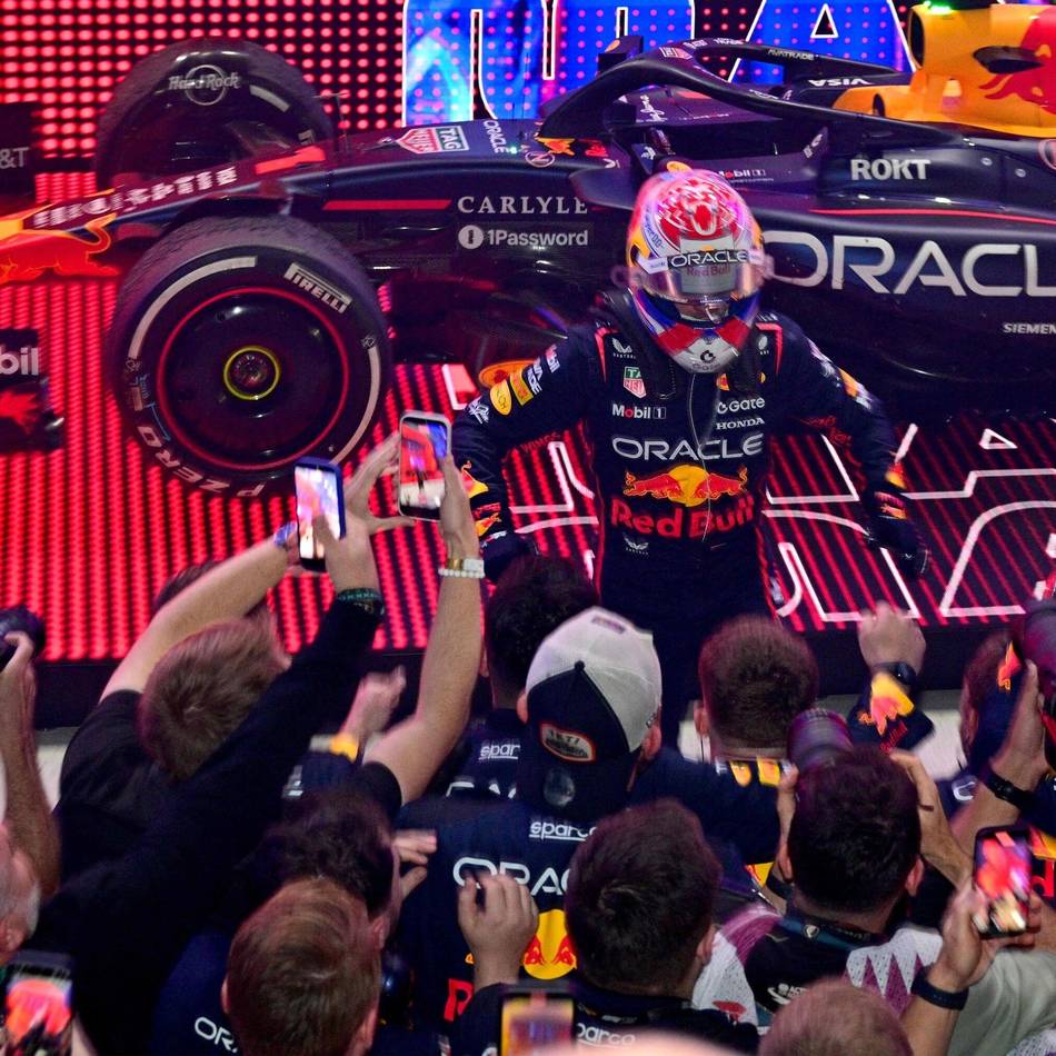 Patzer bei McLaren: Titelvergabe vertagt – Verstappen-Triumph in Katar