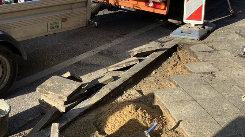 In Viersen: Gehwegplatten sackten einfach ab