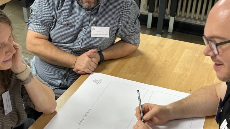 Bundesweites Vernetzungstreffen an Süchtelner Schule: Lehrkräfte tauschen Ideen aus, wie Unterricht interaktiver werden kann