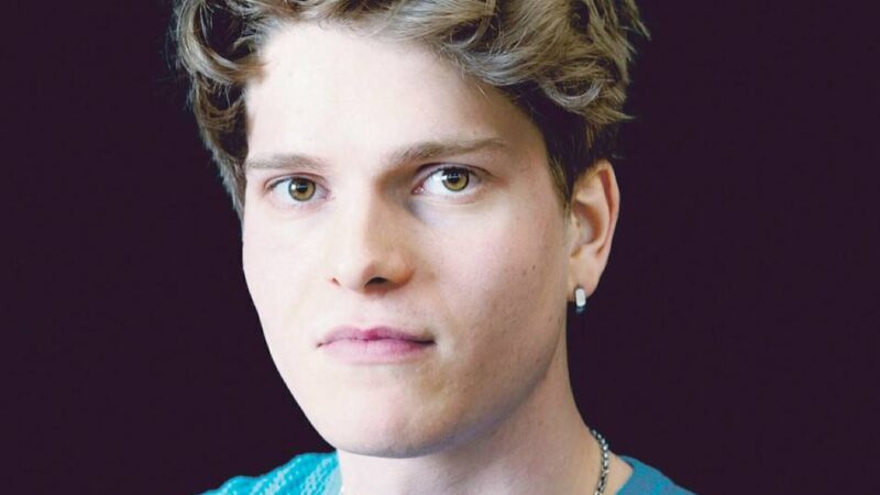 Die „Neuen“ im Landestheater: Siebert ist der zaubernde Papageno