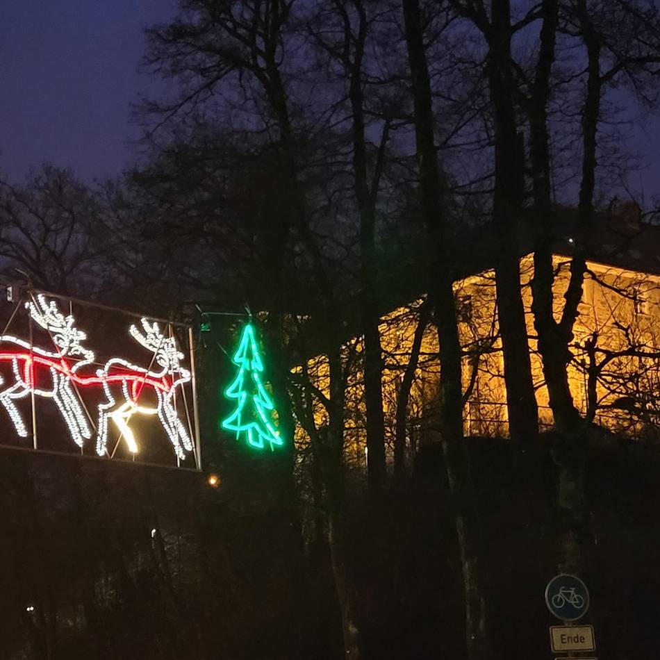 Illuminierte Hückeswagener Innenstadt: Bald hängt die Weihnachtsbeleuchtung