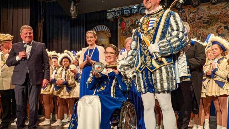 Proklamation in Niederkrüchten: Jetzt regieren René II. und Natascha I.