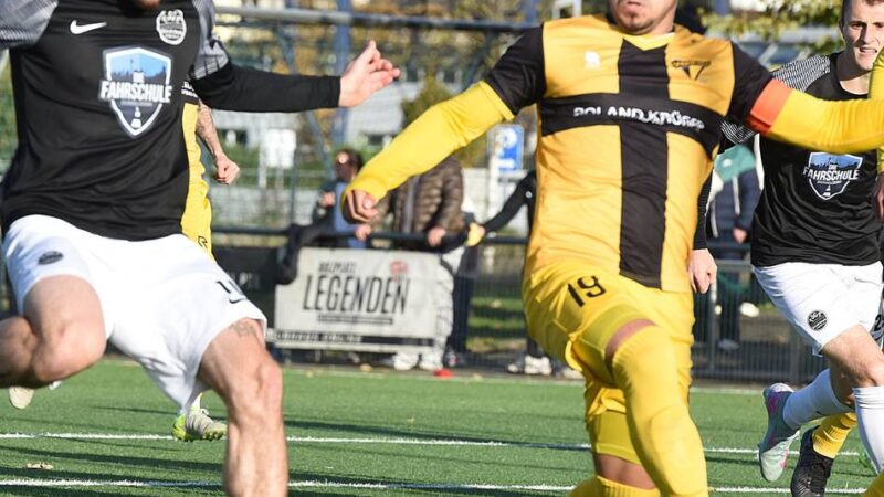 Topspiel in der Bezirksliga: Kapitän Civa führt Benrath-Hassels zum Sieg