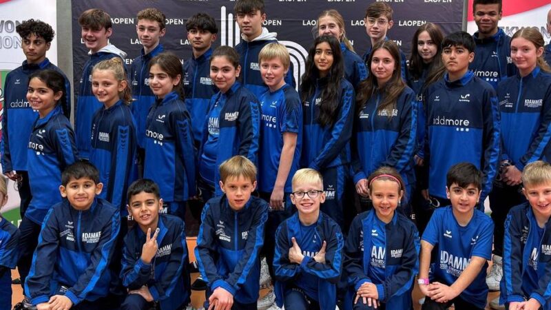 Stadtgespräch in Nettetal: Taekwondo-Turnier und Bagger-Geschenk