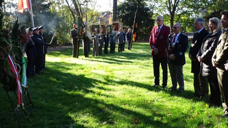 Volkstrauertag in Ratingen: Junge Menschen übernehmen Verantwortung