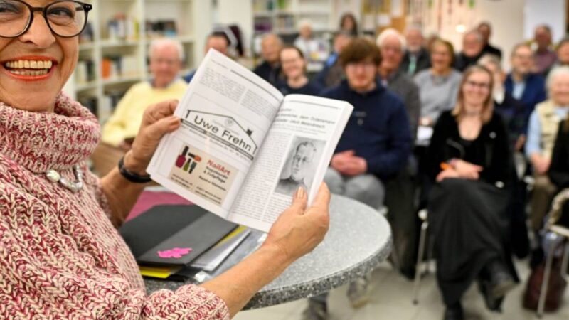 Bürgerverein Anrath: Ein Blick in das neue Anrather Heimatbuch