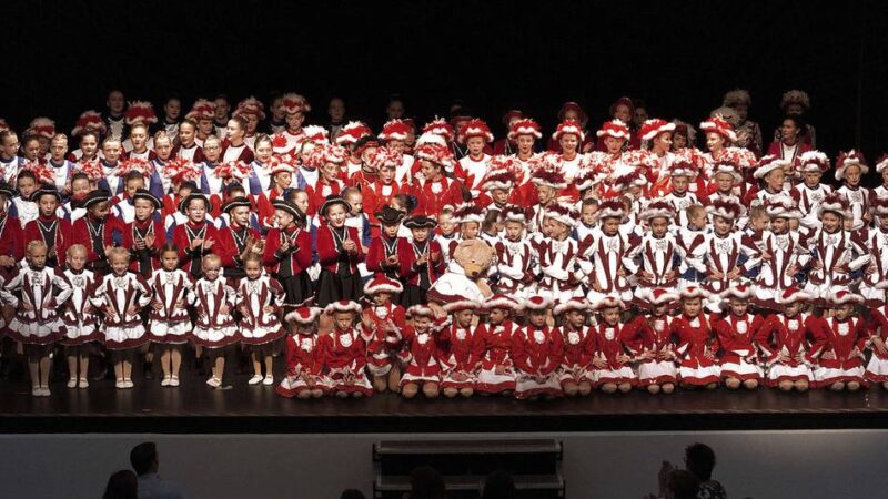 Stadtmeisterschaften in Rheinberg: Tanzgarden überzeugten Jury und Publikum