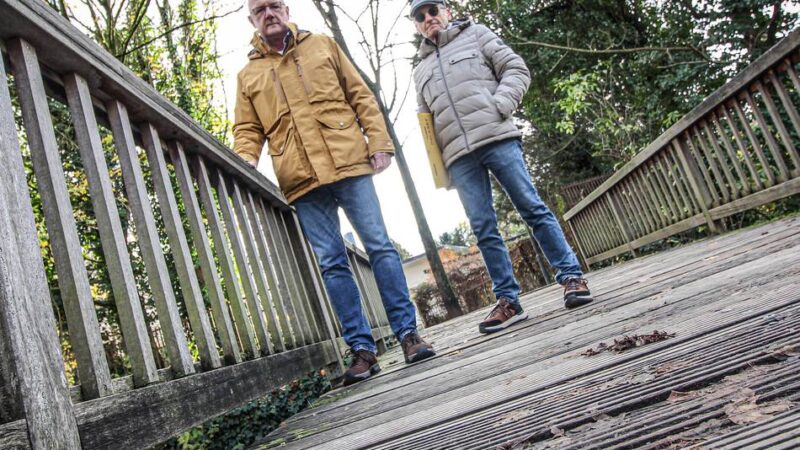 Sperrung zwischen Münchrath und Gruissem: Marode Brücken in Grevenbroich – auch in der City klappern die Bohlen