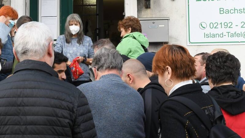 Unterstützung für Bedürftige in Hückeswagen: Islandtafel hilft seit über 20 Jahren Menschen in Not