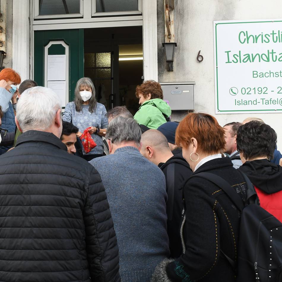 Unterstützung für Bedürftige in Hückeswagen: Islandtafel hilft seit über 20 Jahren Menschen in Not