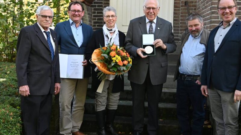 Engagement in der Landwirtschaft: Silberne Kammerplakette für Josef van de Sand