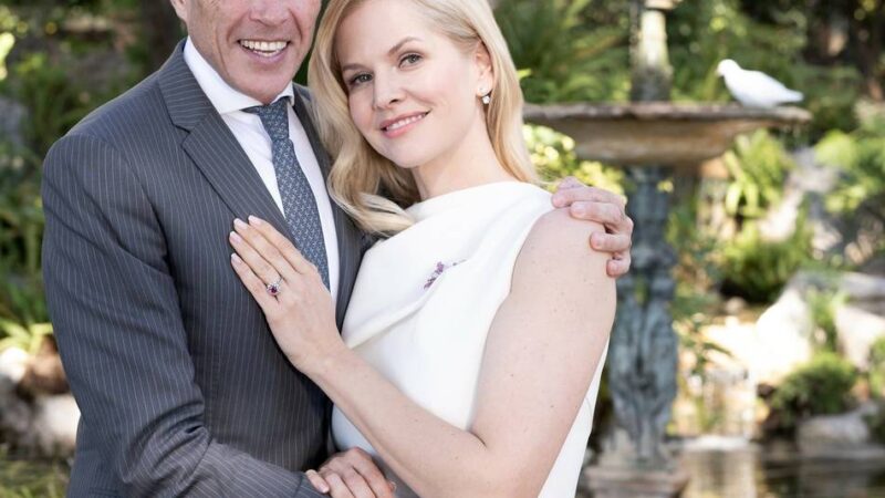 Erkelenzer Herzogin von Anjou: Erkelenzer Prinzessin Naomi erwartet ihr erstes Kind