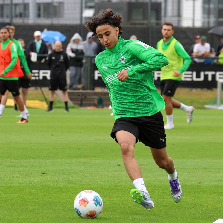 Mohya und Fleck treffen: Nächster 3:2-Sieg für Borussias Nachwuchs in England