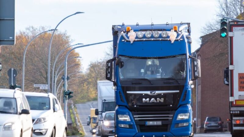 Route zu Gewerbegebiet in Mönchengladbach: Weshalb kein Lkw-Verbot auf der Stadtwaldstraße gilt
