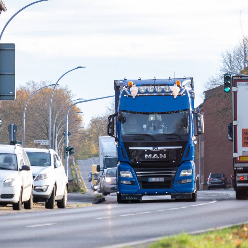 Route zu Gewerbegebiet in Mönchengladbach: Weshalb kein Lkw-Verbot auf der Stadtwaldstraße gilt