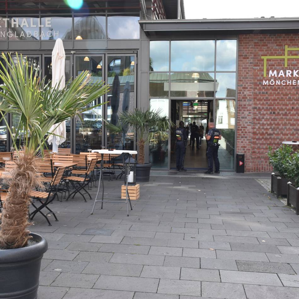 Nach Kontrollen in Mönchengladbach: Zoll leitet Verfahren gegen drei Markthallen-Betriebe ein – das steckt dahinter