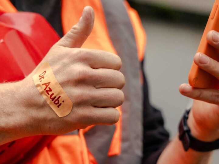 IG Bauen-Agrar-Umwelt informiert: Online-Sprechstunden für knapp 4000 Auszubildende im Kreis