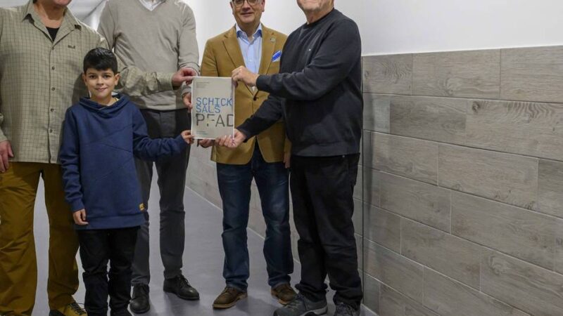 Politiker und Schüler schreiben an neuem Buch mit: „Schicksalspfad“ – Erinnerungen an jüdisches Leben in Büttgen