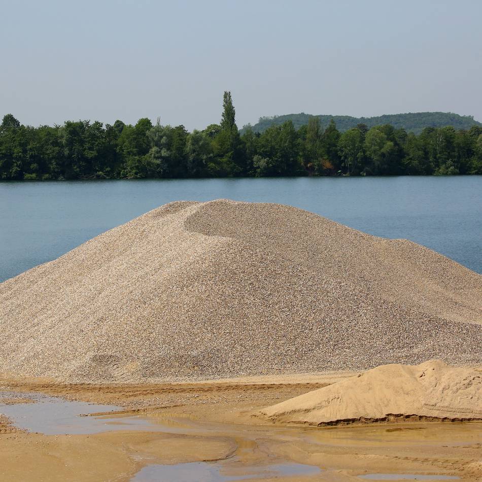 Nach Razzien im April: Giftmüll-Ermittlungen in Kamp-Lintfort – Schneider fordert Transparanz