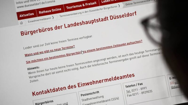 Bürgerservice in Düsseldorf: Seniorenvormittag in neun Bürgerbüros