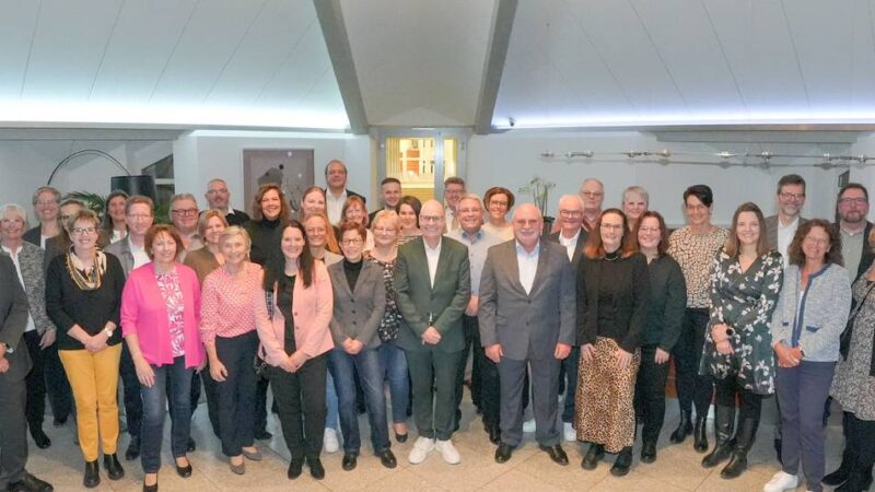 Langjährige Treue in der Region: Volksbank ehrt Jubilare – starke Bindung auch in Erkelenz