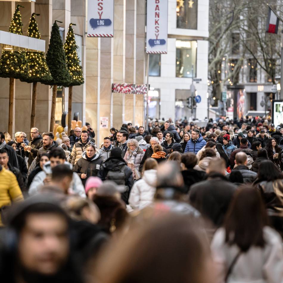 Erstes Adventswochenende in Düsseldorf: Verkehrskonzept greift, Kunden sind in Kauflaune