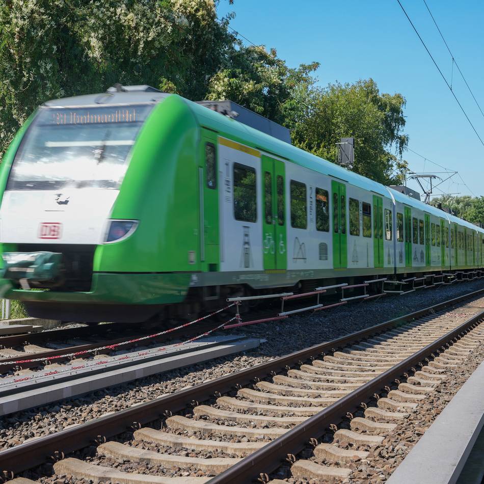 Bauarbeiten der Bahn im Zeitplan: Von vielen sehnsüchtig erwartet: Die S1 fährt wieder