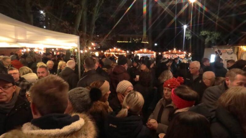 Niederrheinischer Weihnachtsmarkt: Besucheransturm bei Budbergs Budenzauber