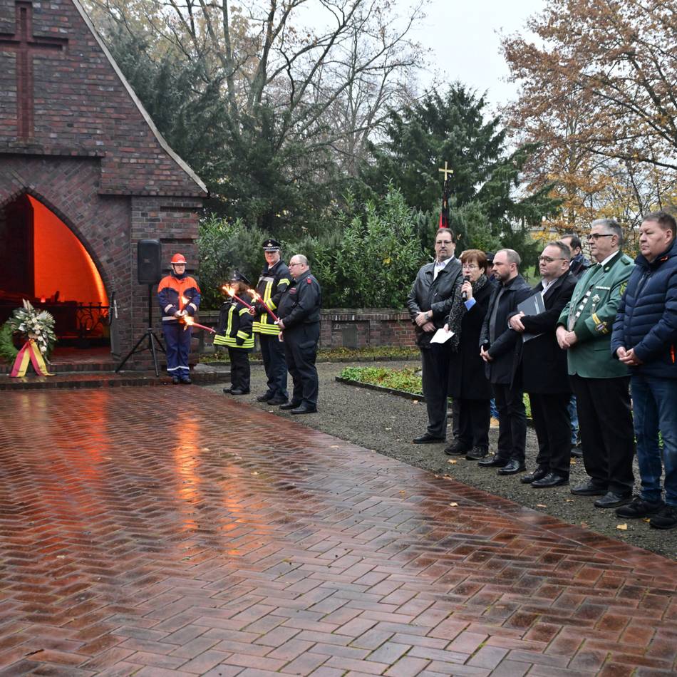Volkstrauertag in Mönchengladbach: „Vergessen öffnet dem Unrecht von morgen die Tür“