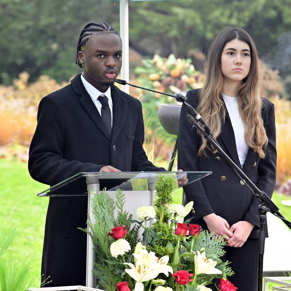 Volkstrauertag in Mönchengladbach: „Frieden beginnt, wo wir hinhören, wo wir verstehen wollen“