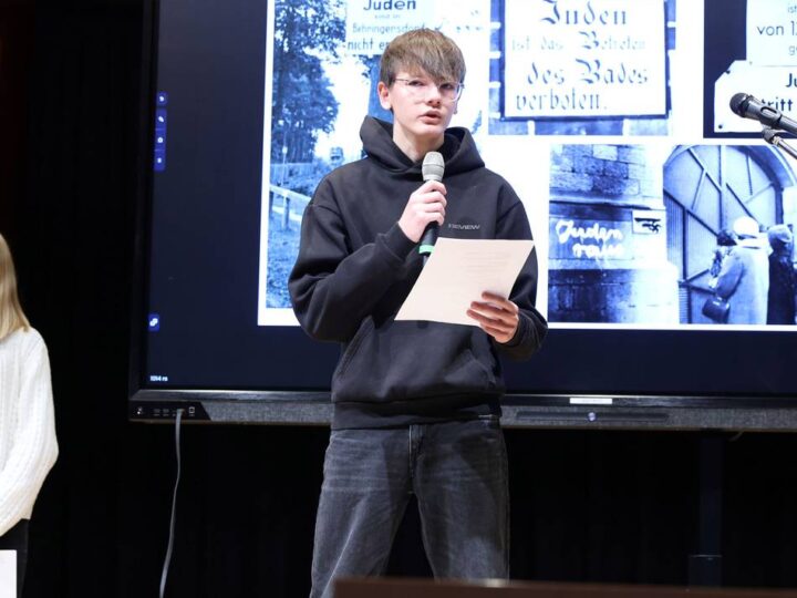 Gedenkveranstaltung in Korschenbroich: „Erinnern heißt Handeln – heute, morgen, immer“