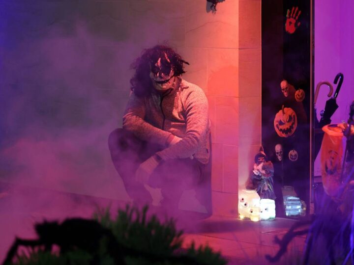 Grusel-Stimmung in Korschenbroich: Niers-Aue verwandelt sich in schauriges Halloween-Dorf