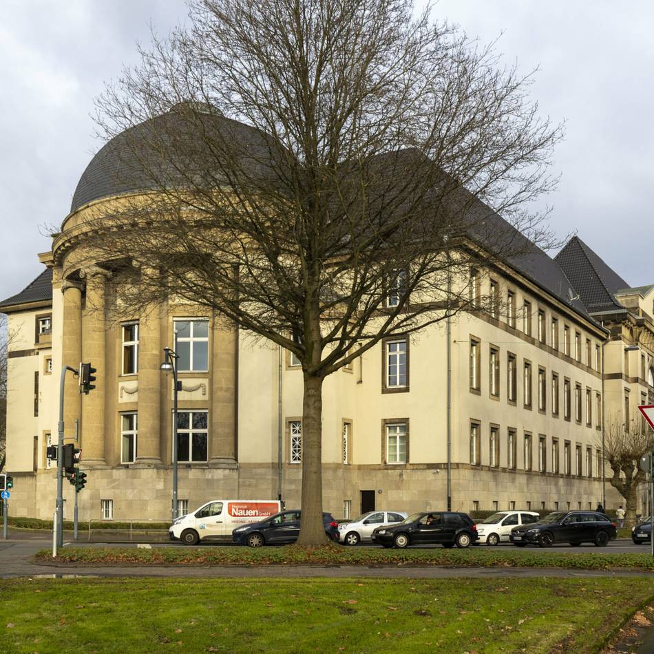 Gericht Krefeld urteilt: „Keine Tötungsabsicht“: „Das mit dem Gasgeben war ein Reflex“