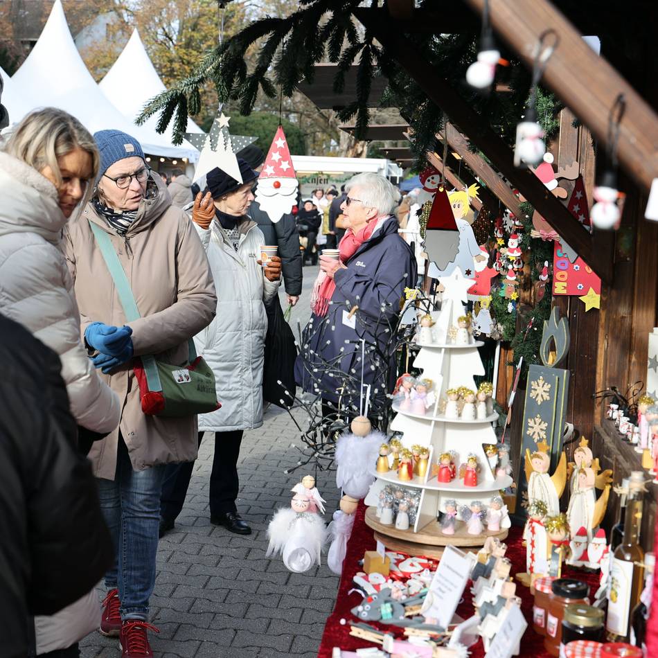 Advent in Mönchengladbach: Hephata verzaubert Besucher des Weihnachtsdorfes