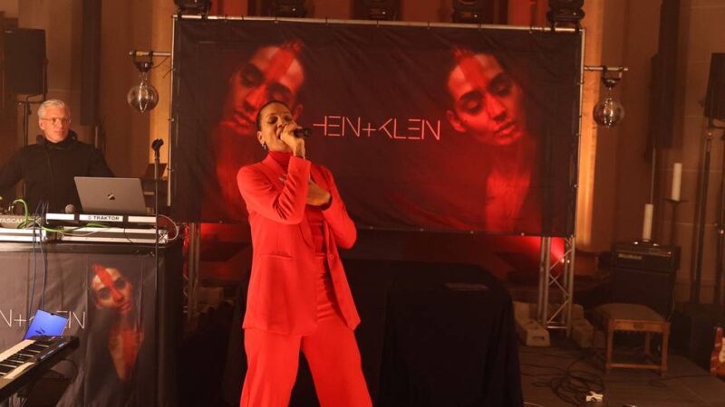 Kultur in Mönchengladbach: Hohe und tiefe Stimmlagen zu harten Beats