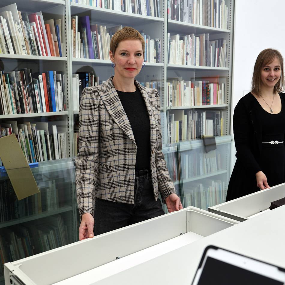 Museum Abteiberg in Mönchengladbach: Schachbretter und Finger-Boxen zeigen die spielerische Seite der Fluxus-Kunst