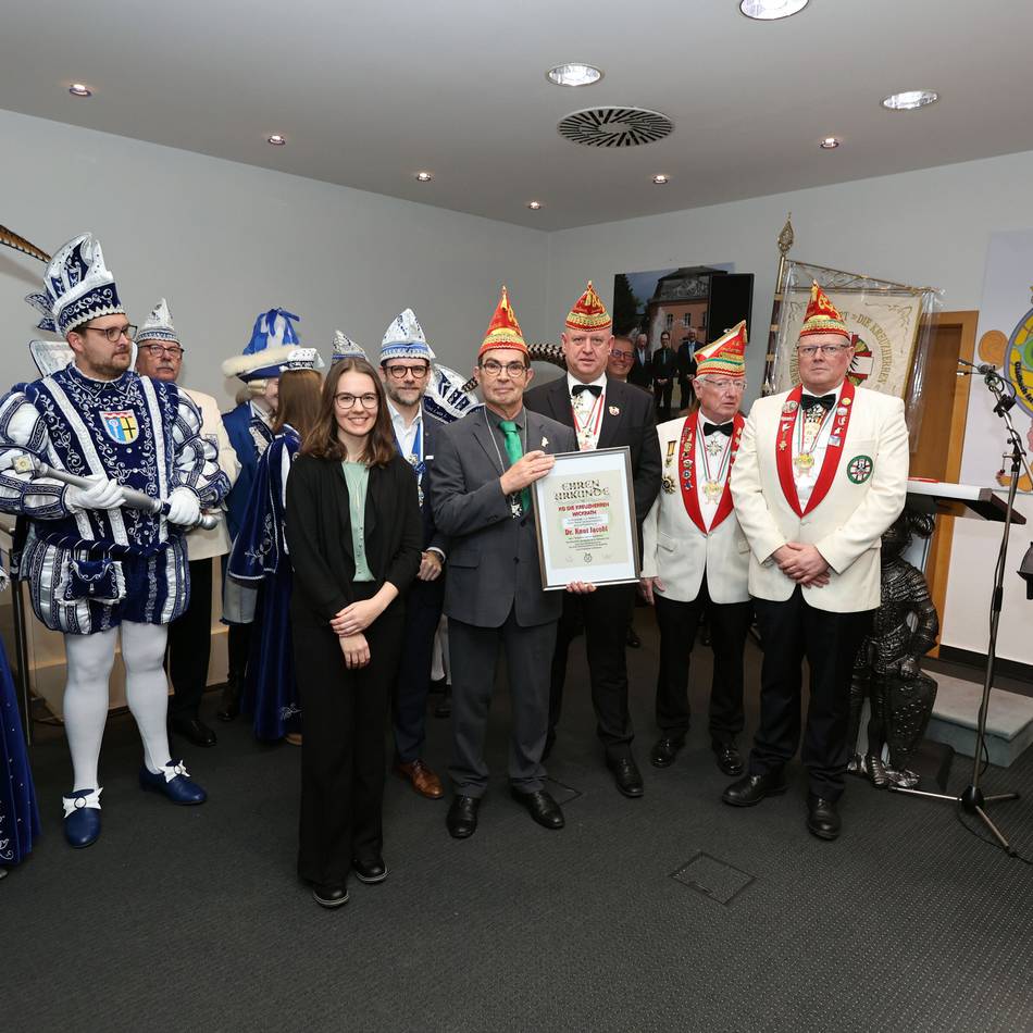 Brauchtum in Mönchengladbach: Ein galaktischer Kreuzritter folgt seinem Vater