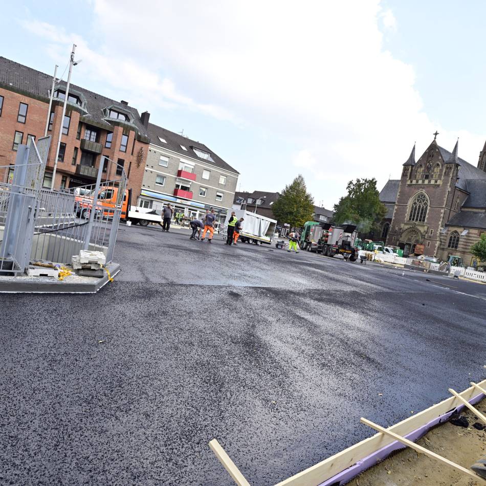Kosten von fast 3,4 Millionen Euro in Mönchengladbach: Zwei Projekte in Rheindahlen für den Umbau des Mühlentorplatzes gestrichen