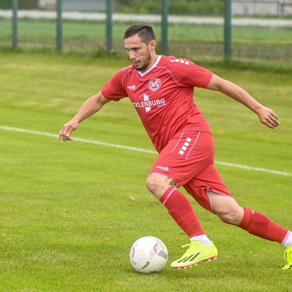 Das Titelrennen in der Fußball-Kreisliga B: Diese Asse hat der SV Straelen noch im Ärmel