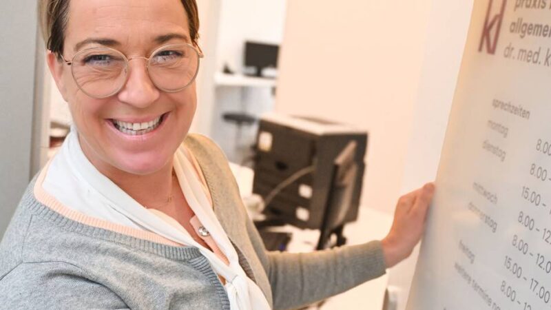 Allgemeinmedizinerin in Moers: Erst Kripo-Beamtin, jetzt Hausärztin
