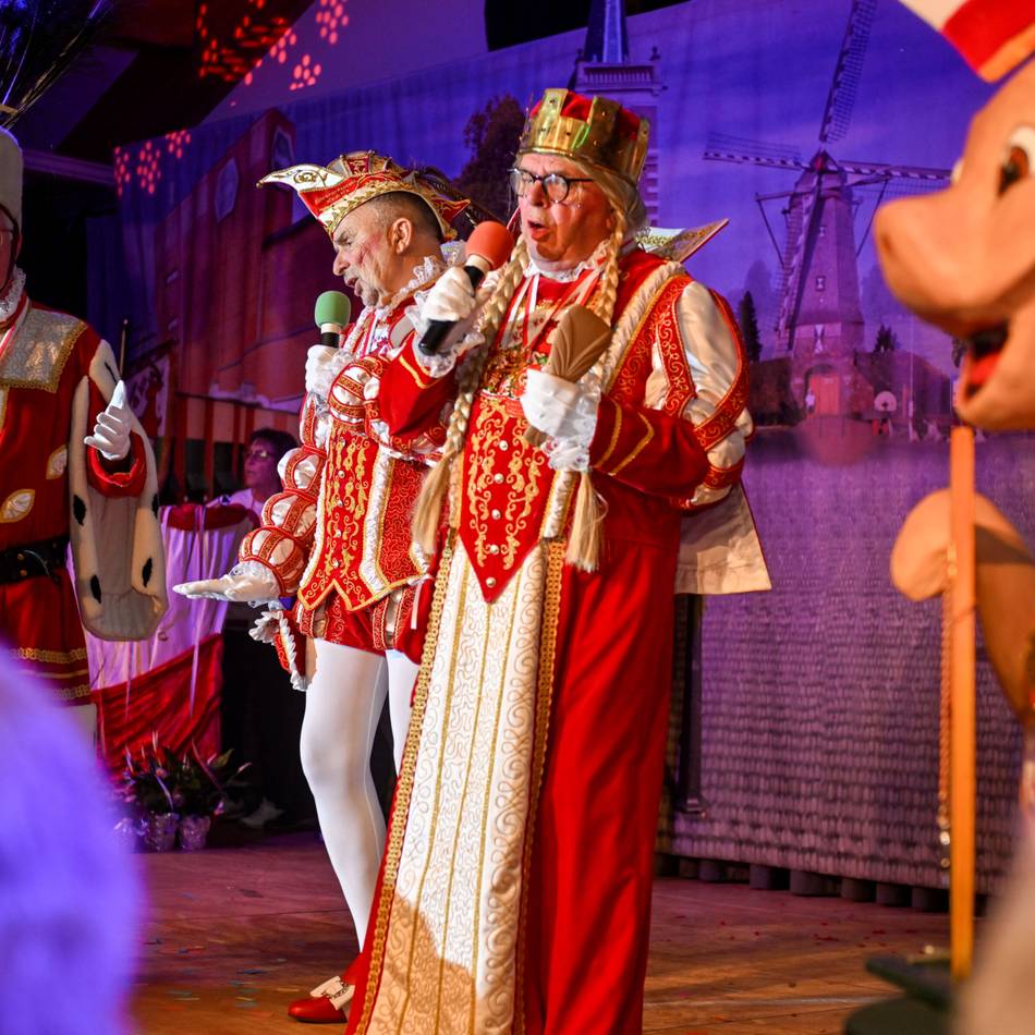 Überraschung in Issum: Ko&Ka startet mit Dreigestirn in karnevalistische Zukunft