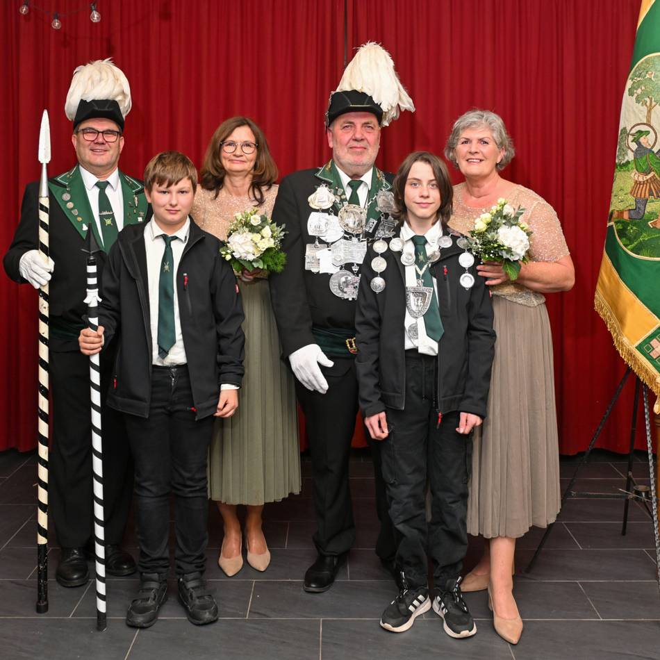 Thron der St.-Hubertus-Gilde Keylaer: Keylaer feiert mit König Toni