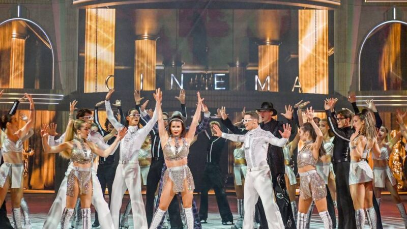 „Holiday on Ice“ feiert Premiere in Grefrath: Traumwelt des Kinos auf dem Eis